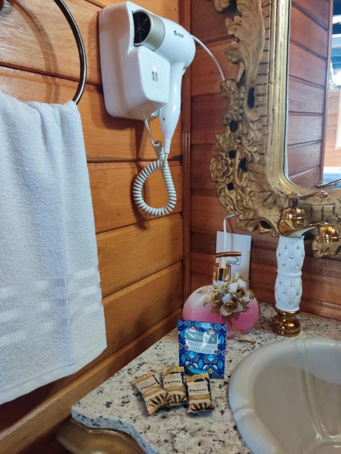 Routemaster Hotel Грамаду Екстериор снимка